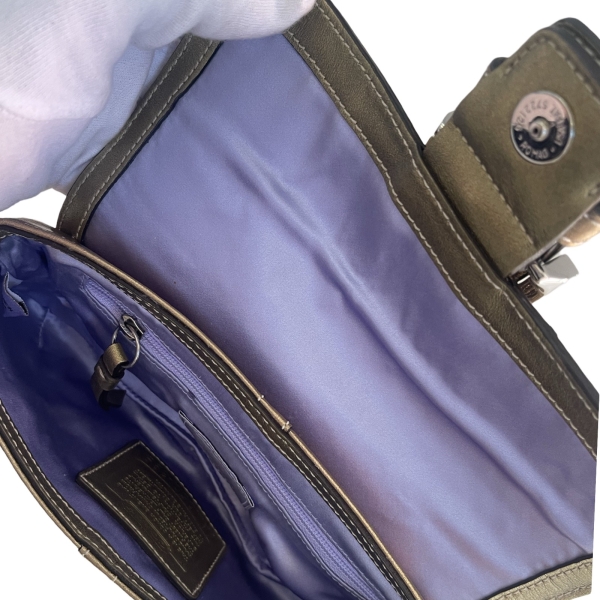COACH - Image 4